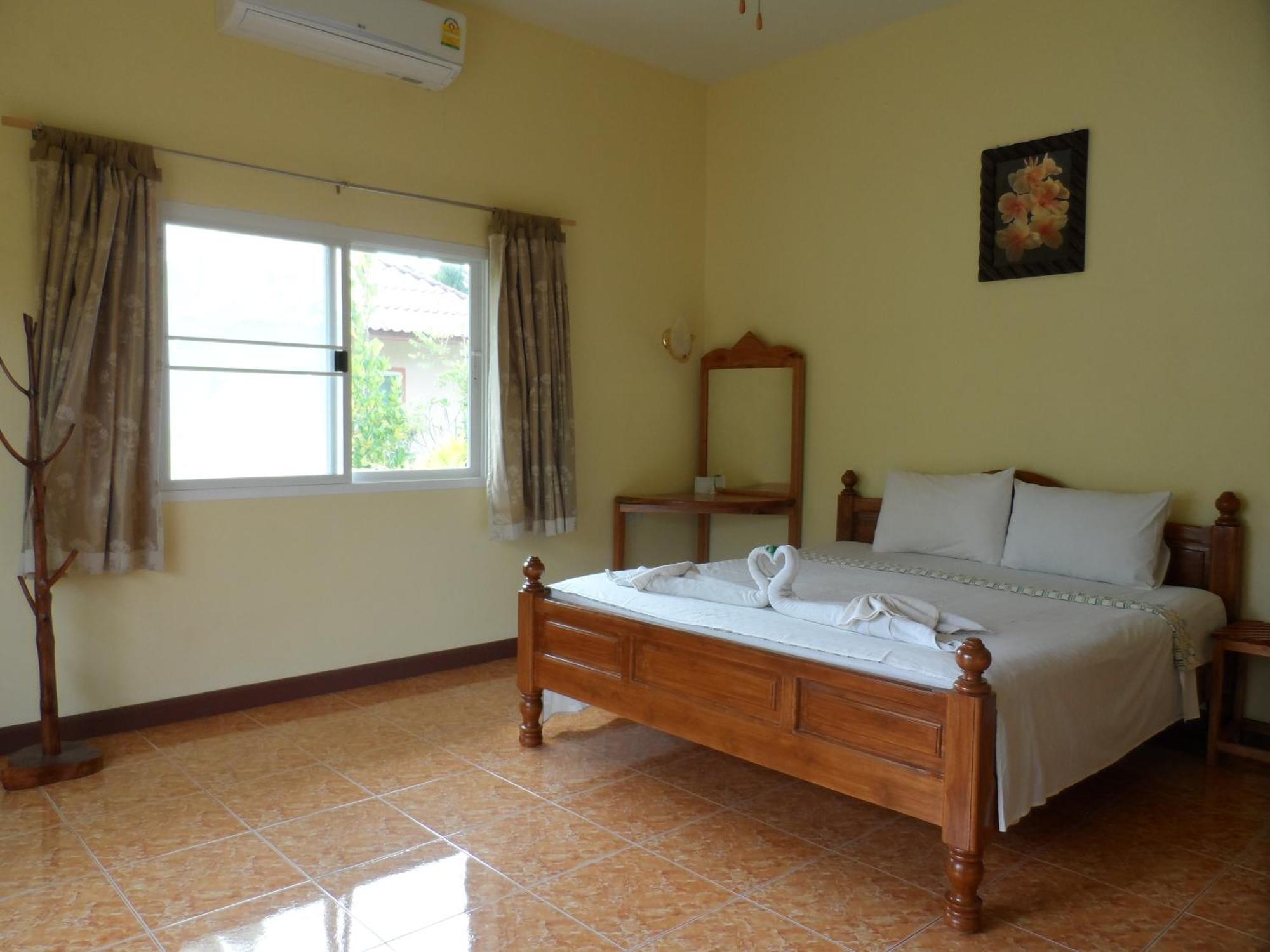 Khaolak Summer House Resort Khao Lak Exterior photo