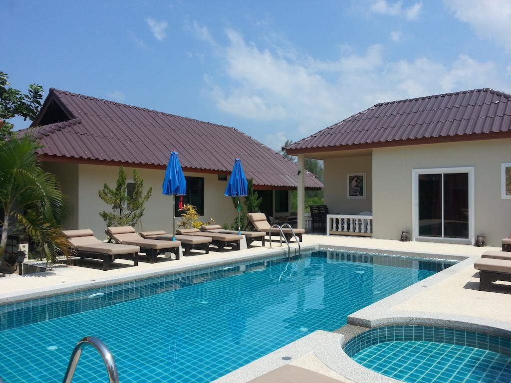Khaolak Summer House Resort Khao Lak Exterior photo